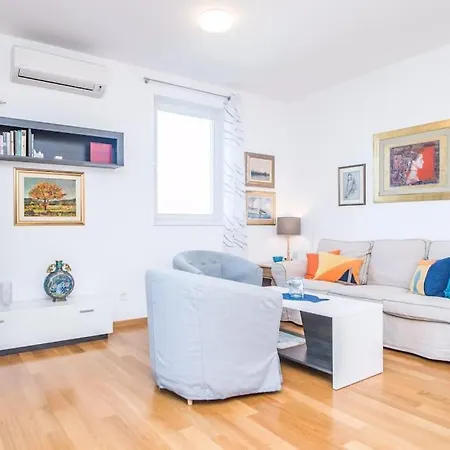 Apartman New! Carpe Diem 1,split-bacvice,free Wi-fi, Parking Split