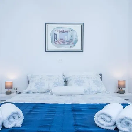 New! Carpe Diem 1,split-bacvice,free Wi-fi, Parking Apartman