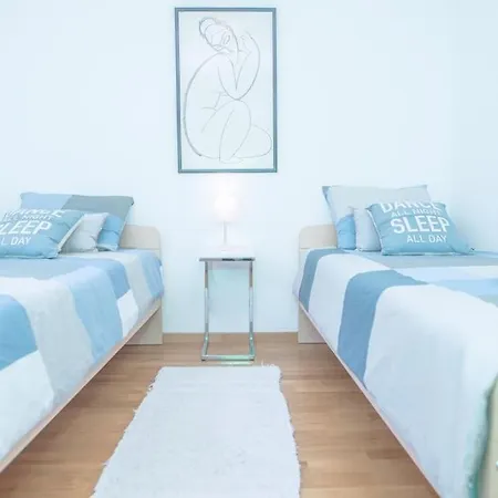 Apartment New! Carpe Diem 1,split-bacvice,free Wi-fi, Parking *