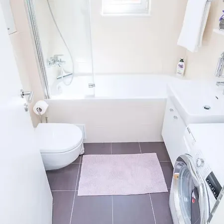 아파트 New! Carpe Diem 1,split-bacvice,free Wi-fi, Parking