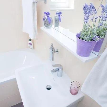 New! Carpe Diem 1,split-bacvice,free Wi-fi, Parking