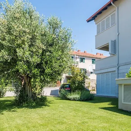 Apartment New! Carpe Diem 1,split-bacvice,free Wi-fi, Parking