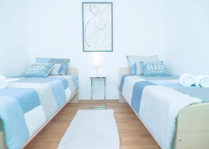 דירה New! Carpe Diem 1,split-bacvice,free Wi-fi, Parking *