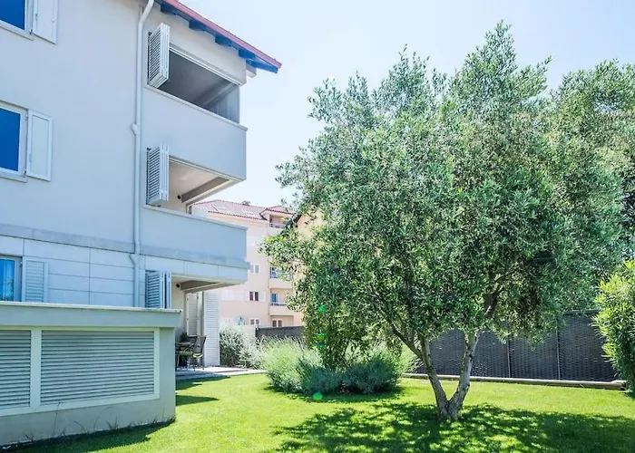 דירה New! Carpe Diem 1,split-bacvice,free Wi-fi, Parking *